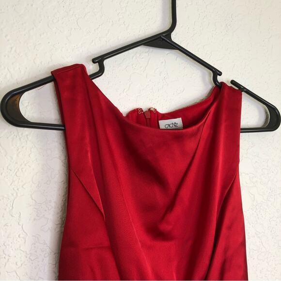 Cache red sleeveless ruched satin sheath dress size 2 NWT romantic cocktail - Picture 3 of 16
